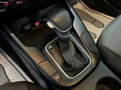 Used 2022 Kia Soul LX w/ Technology Package FWD image 17