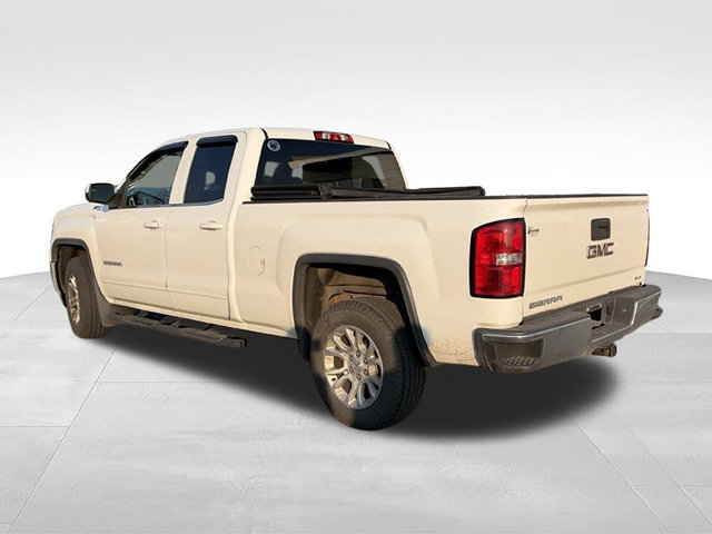 Used 2015 GMC Sierra 1500 SLE w/ SLE Value Package AWD/4WD image 4