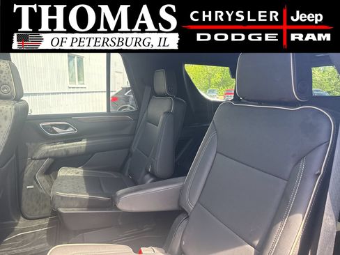 Used 2021 Chevrolet Tahoe Premier AWD/4WD image 16