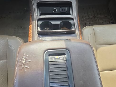 Used 2016 Chevrolet Suburban LTZ AWD/4WD image 18