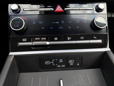 Certified 2025 Hyundai Santa Fe SEL AWD/4WD image 24
