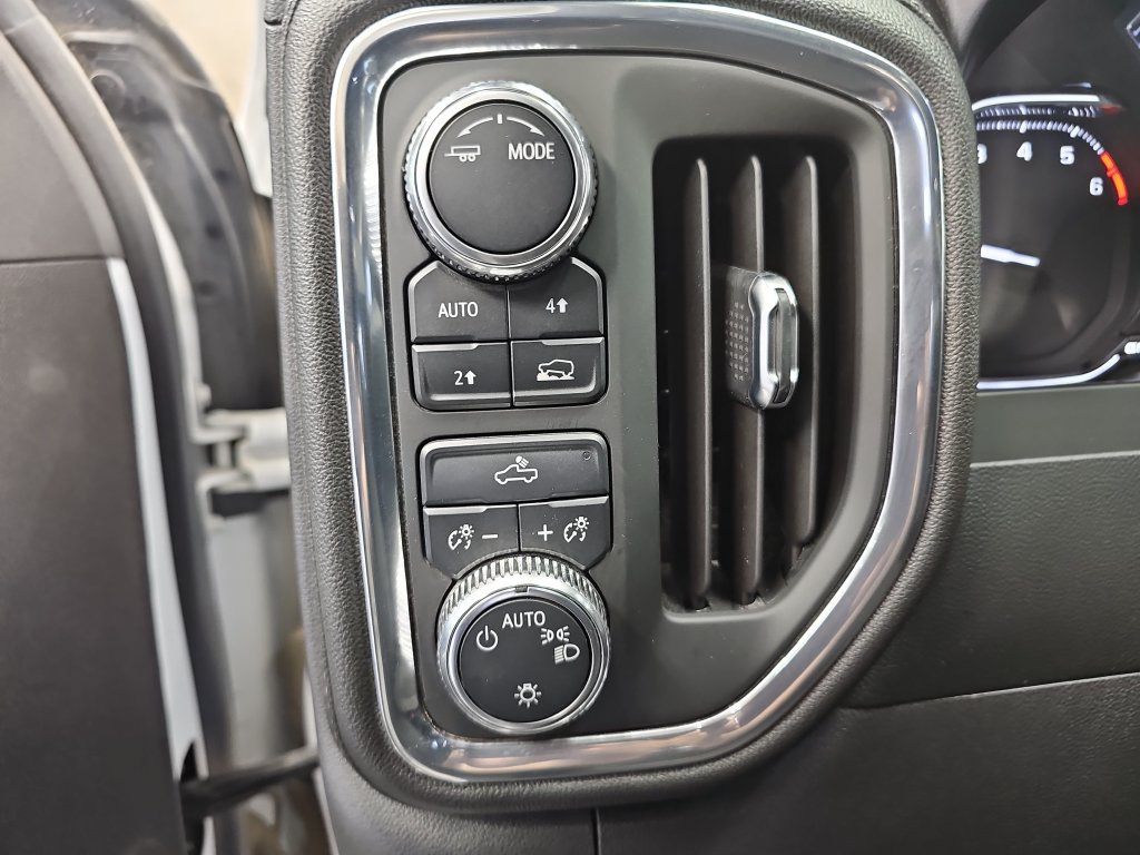 Used 2021 GMC Sierra 1500 SLE AWD/4WD image 23