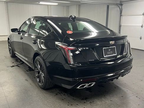 New 2026 Cadillac CT5 V image 3