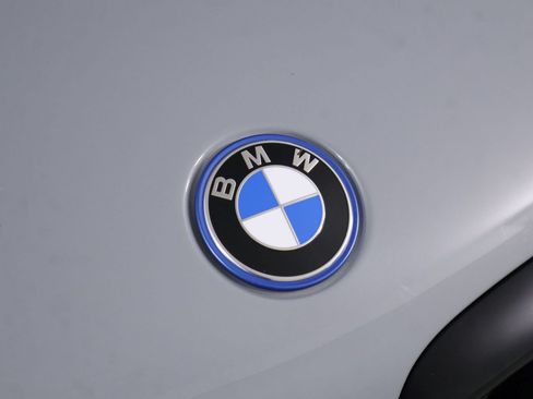 Used 2024 BMW X5 xDrive50e w/ M Sport Package AWD/4WD image 25