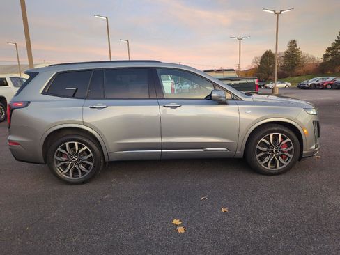 Used 2023 Cadillac XT6 Sport image 8