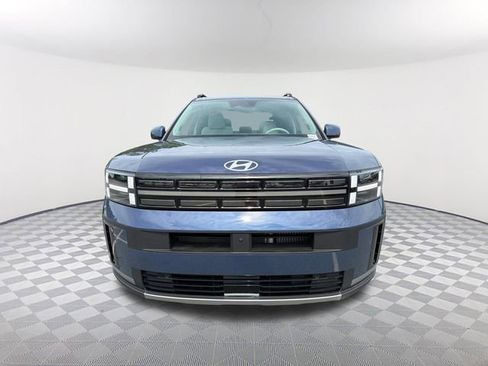 Used 2025 Hyundai Santa Fe Limited FWD image 2