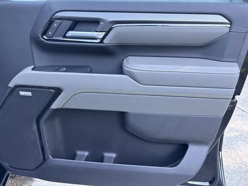 Used 2025 Chevrolet Silverado 2500 ZR2 w/ Technology Package AWD/4WD image 20