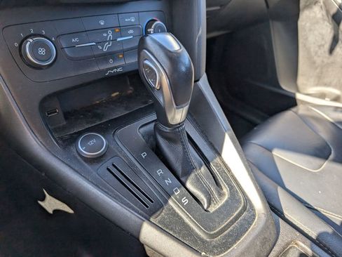 Used 2016 Ford Focus SE w/ Equipment Group 201A image 19