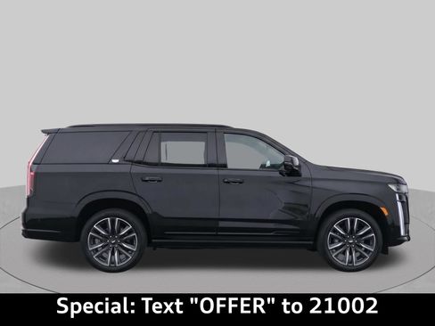 Used 2024 Cadillac Escalade Sport Platinum w/ LPO, Floor Liner Package AWD/4WD image 8