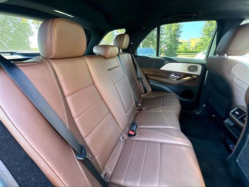 Used 2024 Mercedes-Benz GLE 450 4MATIC w/ Driver Assistance Package image 24