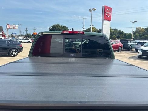 Used 2022 Nissan Frontier Pro-X RWD image 8