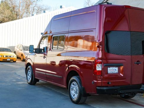 Used 2021 Nissan NV 3500 SV w/ Back Door Glass Package image 51