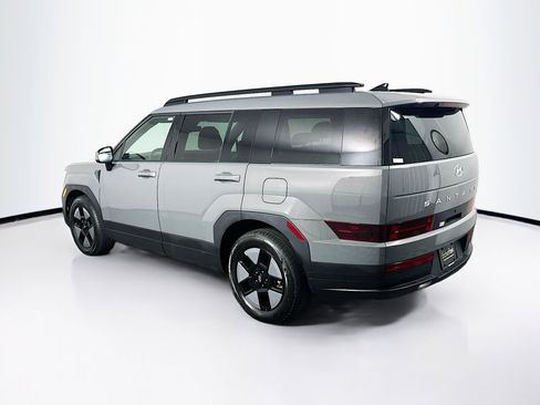 Used 2025 Hyundai Santa Fe SEL FWD image 5