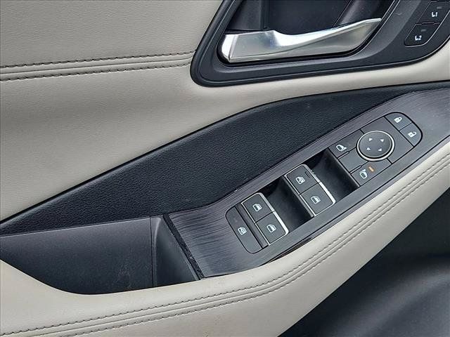 Used 2023 Nissan Rogue SL w/ SL Premium Package FWD image 9