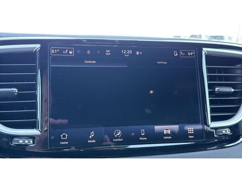 Used 2025 Chrysler Pacifica Select FWD image 16