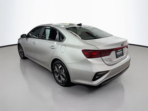 Used 2019 Kia Forte LXS FWD image 7