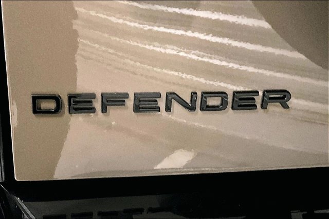 Certified 2026 Land Rover Defender 110 S AWD/4WD image 7