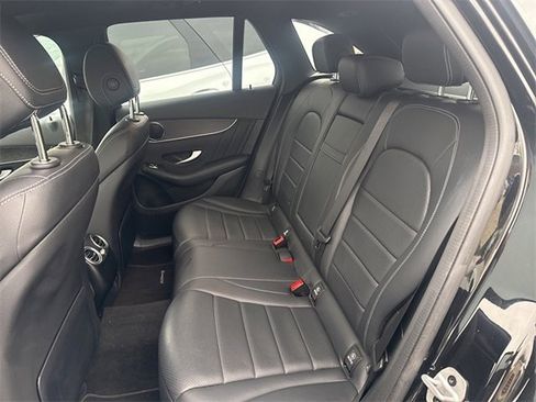 Certified 2022 Mercedes-Benz GLC 300 4MATIC image 5