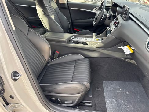 New 2026 Genesis G70 2.5T Prestige image 13