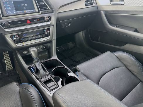 Used 2019 Hyundai Sonata Limited image 30