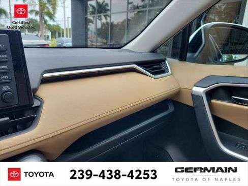 Certified 2022 Toyota RAV4 XLE w/ Convenience Package FWD image 34