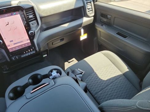 New 2026 RAM 2500 Tradesman AWD/4WD image 17