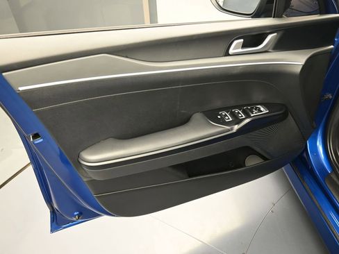 Used 2022 Kia K5 GT-Line image 16