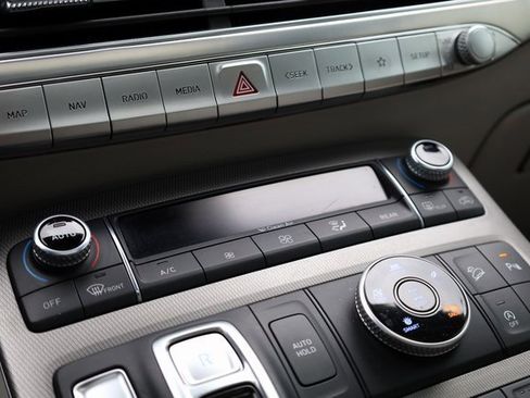 Used 2022 Hyundai Palisade Calligraphy w/ Cargo Package image 22