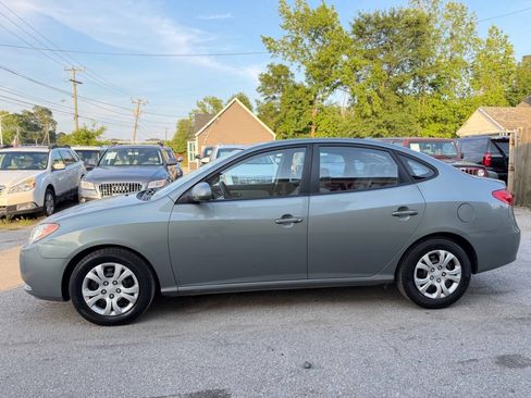 Used 2010 Hyundai Elantra GLS FWD image 5