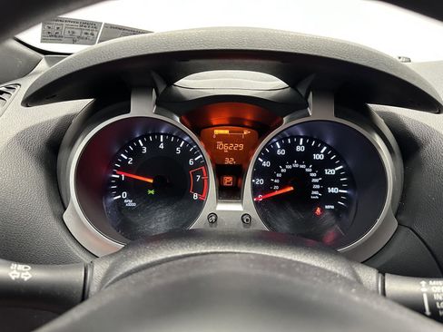 Used 2016 Nissan Juke S image 14