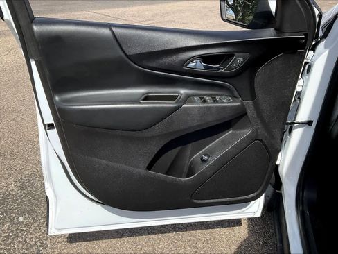 Used 2024 Chevrolet Equinox LT image 21