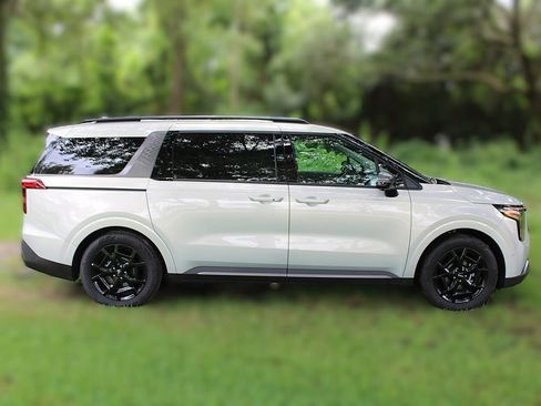New 2026 Kia Carnival SX Prestige FWD image 5