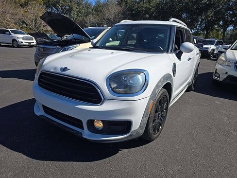 Used 2018 MINI Cooper Countryman w/ Premium Package image 1