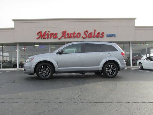 Used 2017 Dodge Journey SE w/ Flexible Seating Group FWD image 4