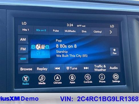 Used 2020 Chrysler Pacifica Touring-L image 36