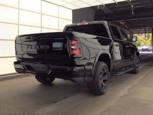 Used 2025 RAM 1500 Big Horn AWD/4WD image 2