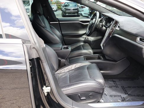 Used 2017 Tesla Model S 75D image 29