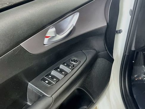 Used 2024 Kia Forte LXS FWD image 13