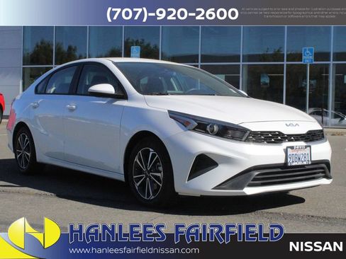 Used 2023 Kia Forte LXS FWD image 5