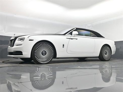 Used 2016 Rolls-Royce Dawn image 68