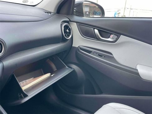 Certified 2023 Hyundai Kona Limited w/ Cargo Package image 34