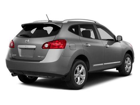 Used 2014 Nissan Rogue S w/ Convenience Package AWD/4WD image 3