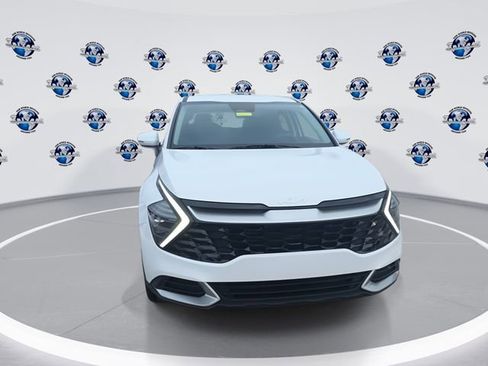 Certified 2024 Kia Sportage EX image 3