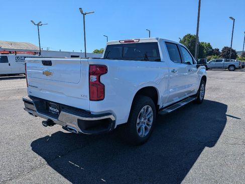 New 2026 Chevrolet Silverado 1500 LTZ w/ LTZ Premium Package AWD/4WD image 11