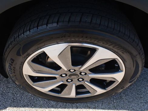 Used 2024 Ford Escape Platinum AWD/4WD image 25