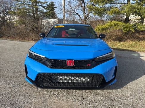 Used 2025 Honda Civic Type R image 7