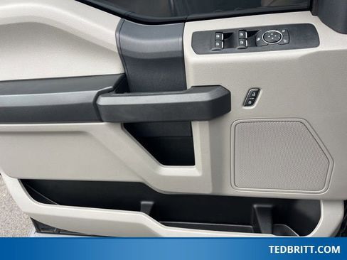 Used 2022 Ford F250 XL w/ Power Equipment Group image 37