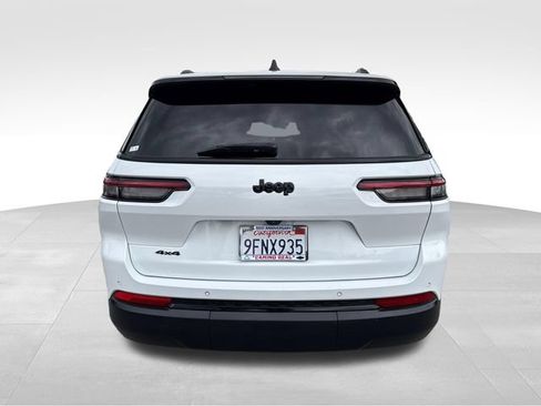 Used 2023 Jeep Grand Cherokee L Laredo AWD/4WD image 8