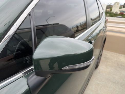 Used 2023 Subaru Forester Limited image 4