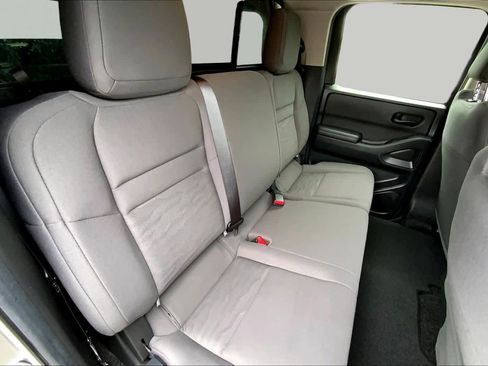 Used 2026 Nissan Frontier S AWD/4WD image 18